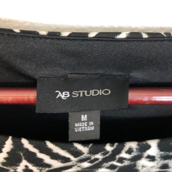 AB Studio Black White Patterned Short Sleeve Dress - Picture 10 of 11